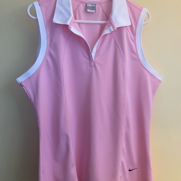 Nike Tops - NWOT Nike Women's Golf Sleeveless Polo Sleeveless w/Collar and Dri Fit Design